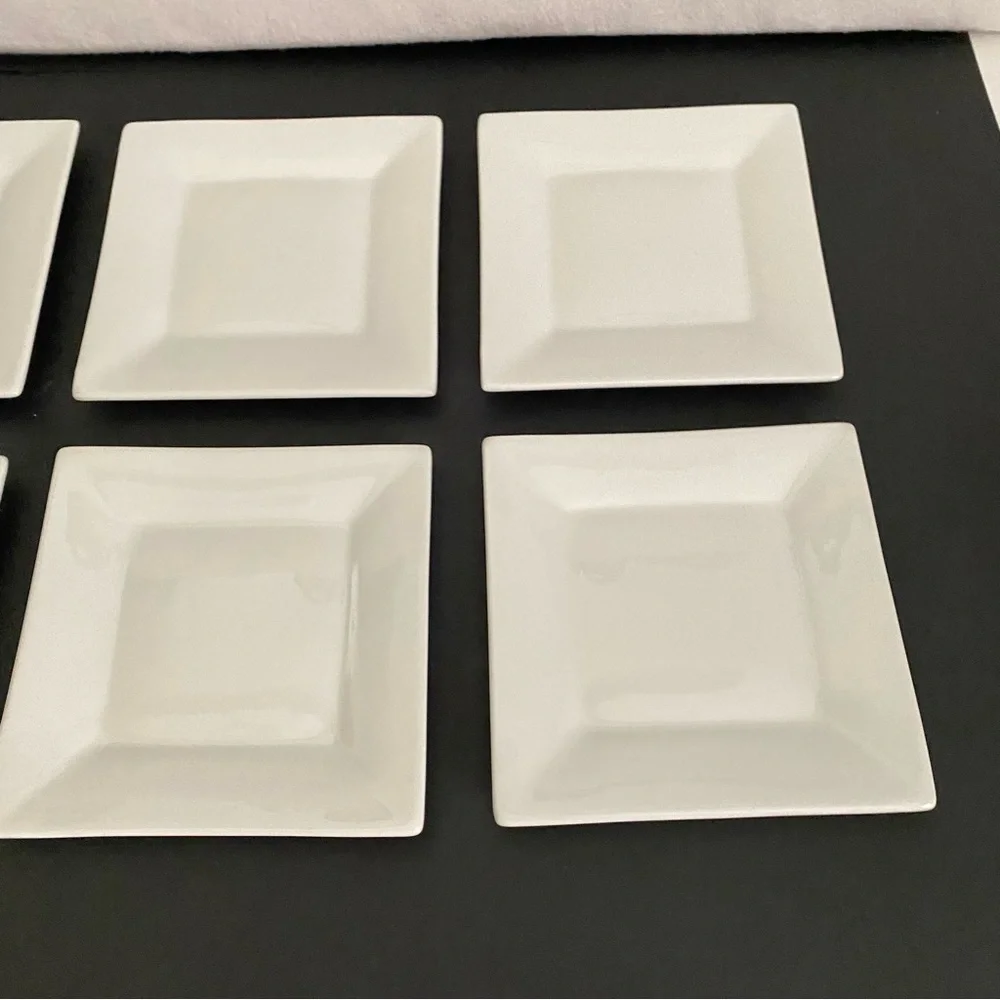 Crate & Barrel Set of 6 Small 6X6 White Appetizer Plates Modern Elegant Dining